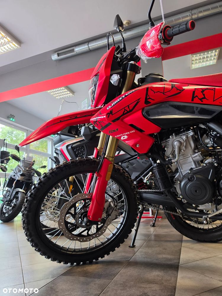 QJMOTOR COV 125X - 9