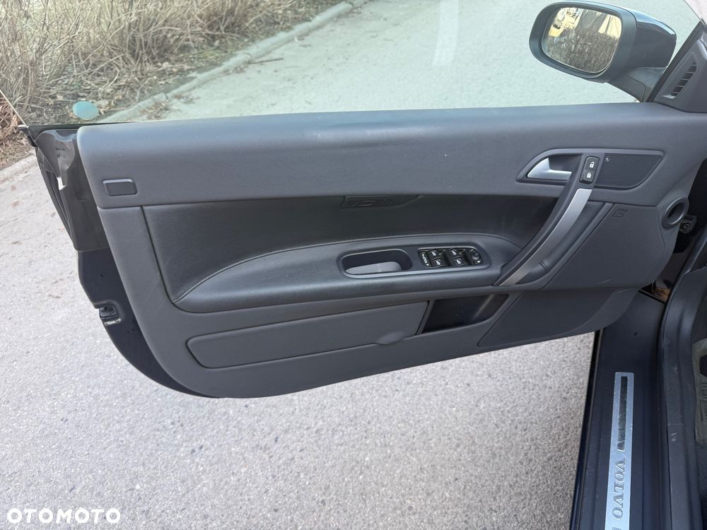 Volvo C70 2.0D Momentum - 12