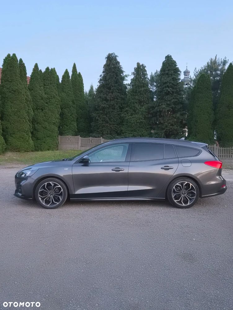 Ford Focus 1.5 EcoBoost ST-Line - 8