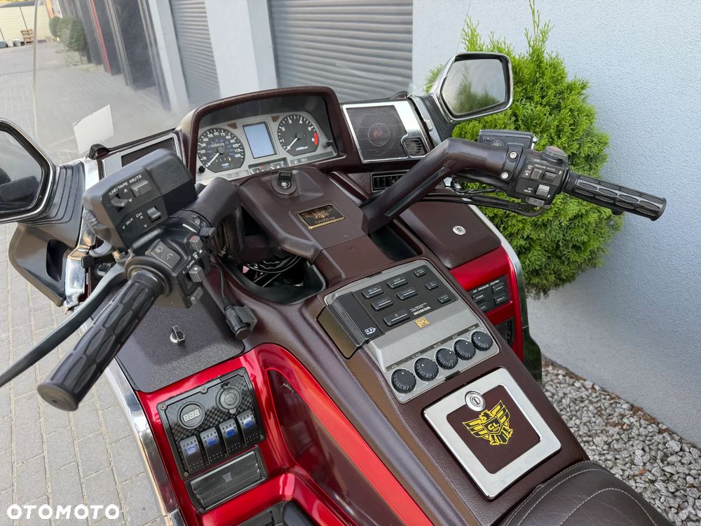 Honda GL - 40