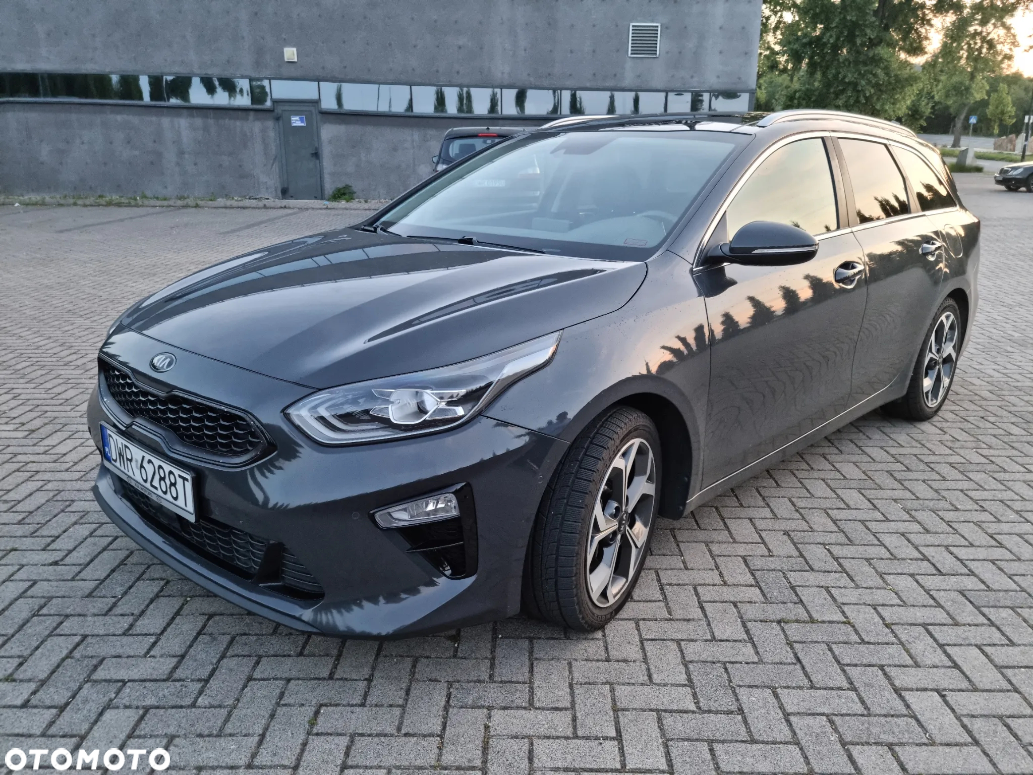 Kia Ceed 1.6 CRDi DCT Platinum Edition - 6