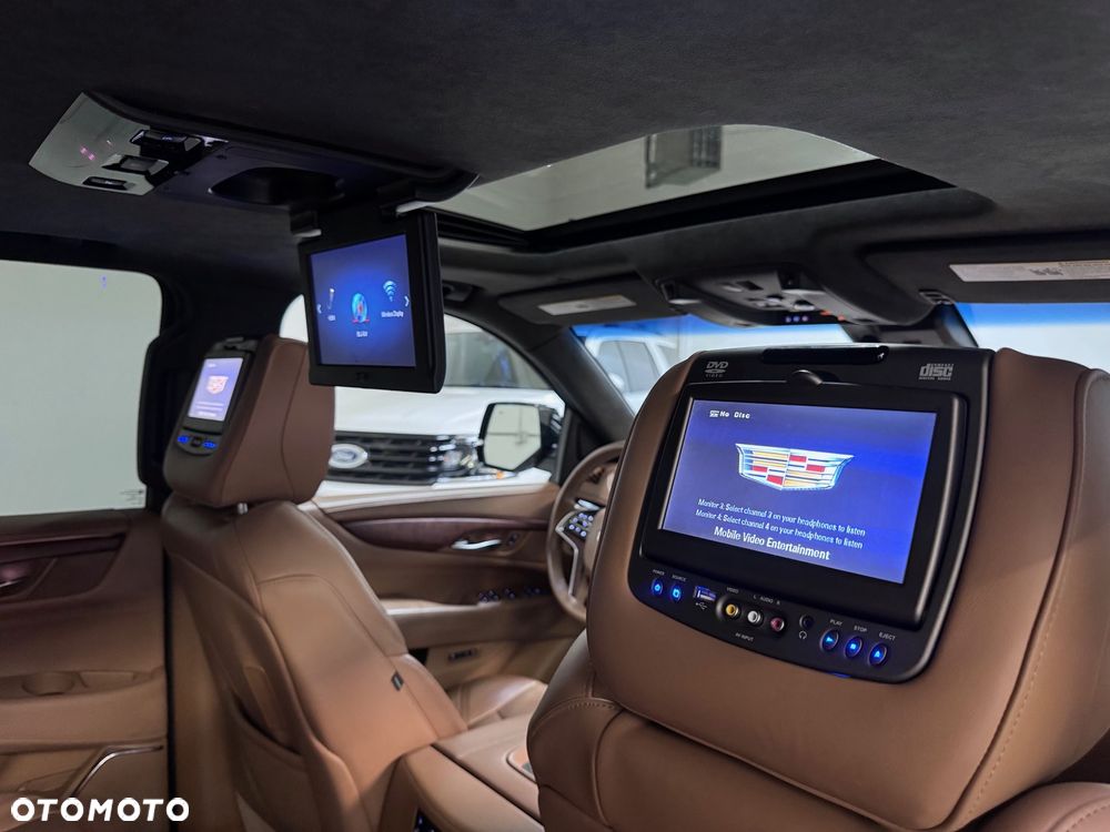 Cadillac Escalade 6.2 V8 AWD AT Platinum - 11