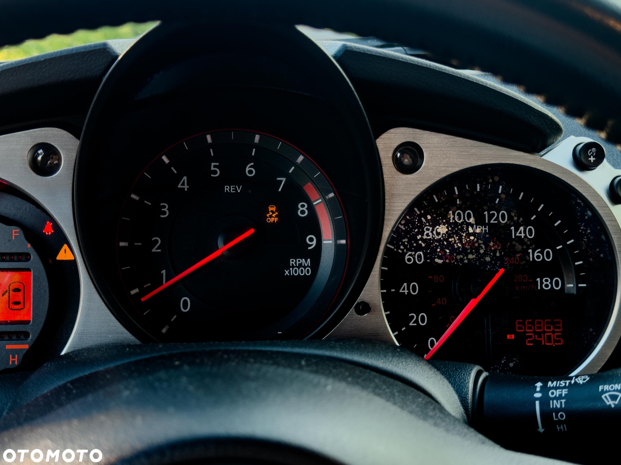 Nissan 370 Z 3.7 V6 - 24