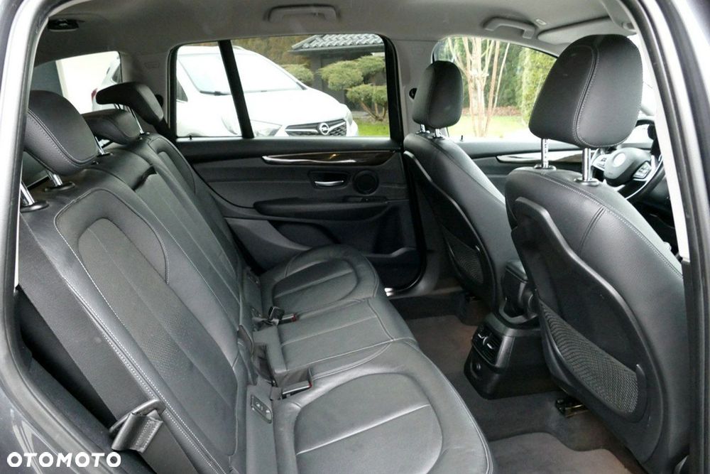 BMW Seria 2 216d Luxury Line - 34