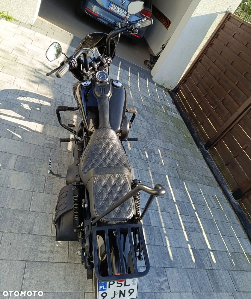 Harley-Davidson Dyna Street Bob - 15