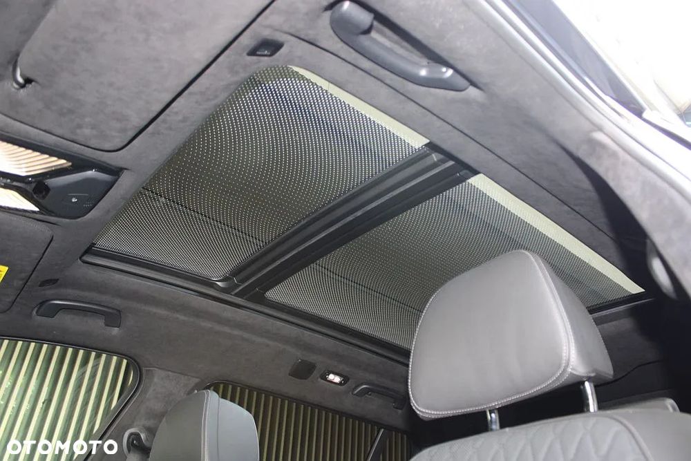 BMW X7 - 27