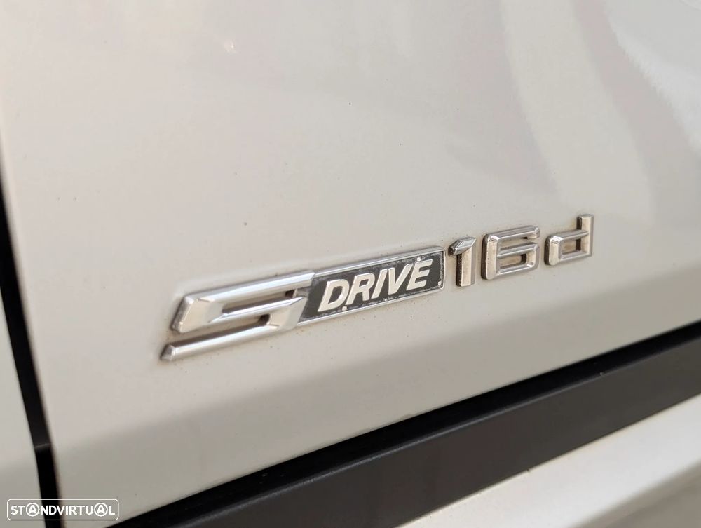 BMW X1 sDrive16d Sport Line - 18