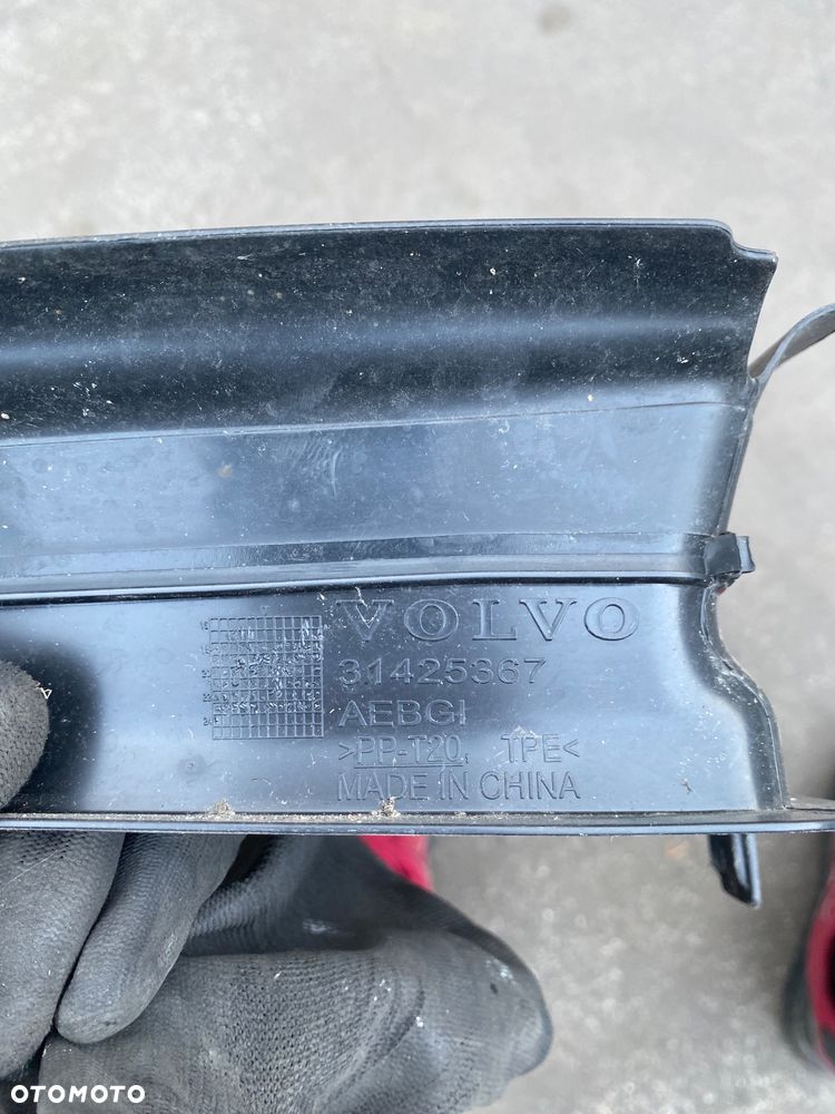 VOLVO XC60 2 II XC 60 MK2 ORYGINALNA KIEROWNICA POWIETRZA WLOT KRATKA Łapacz telewizor ekran tunel górny kanał powietrza żaluzja 331425467  PAS PRZEDNI WZMOCNIENIE CZOŁOWE - 9