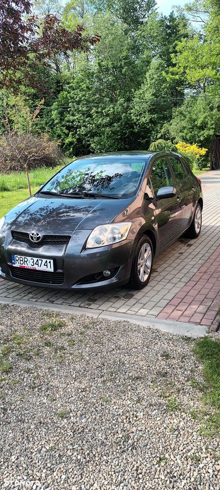 Toyota Auris - 2