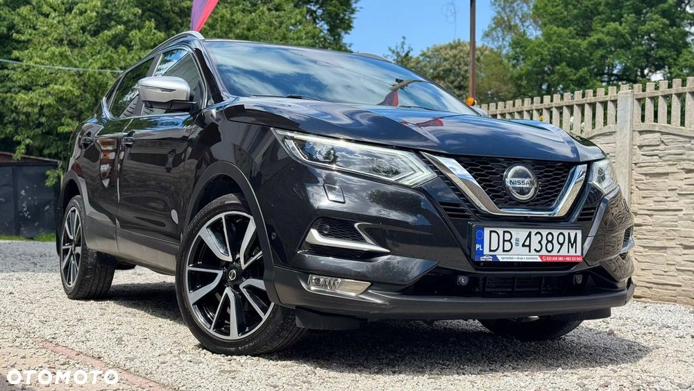 Nissan Qashqai 1.2 DIG-T Xtronic TEKNA+ - 4