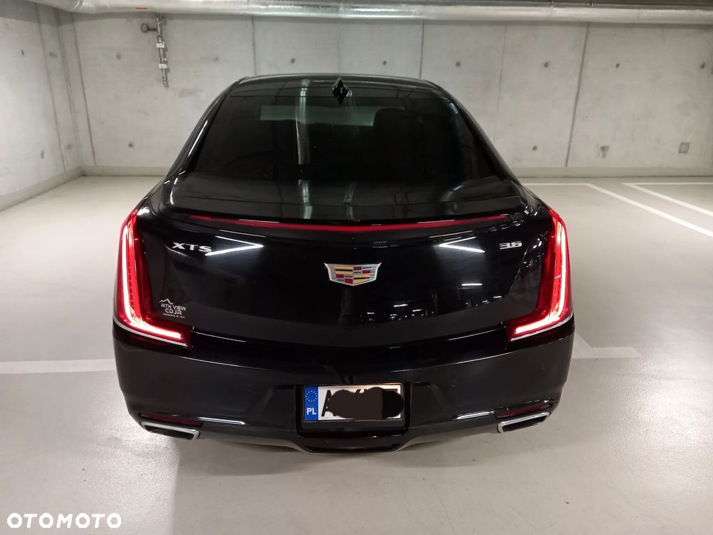 Cadillac XTS - 2