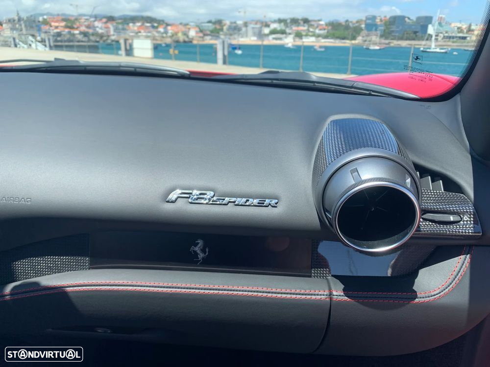 Ferrari F8 Tributo Spider - 25