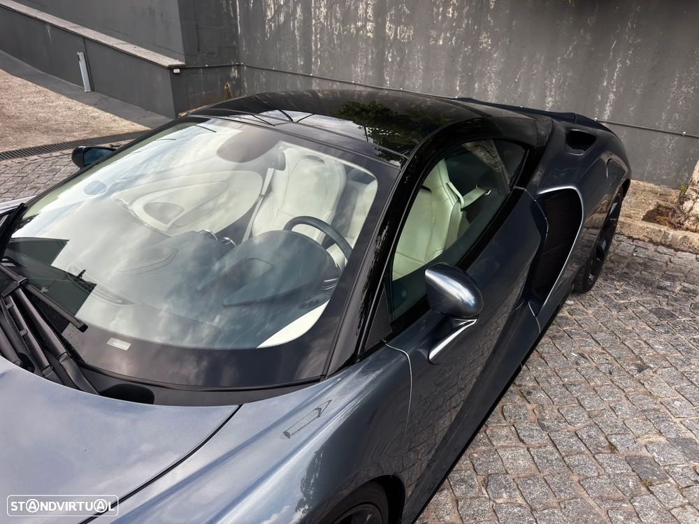 McLaren GT 4.0 Twin-Turbo V8 - 37