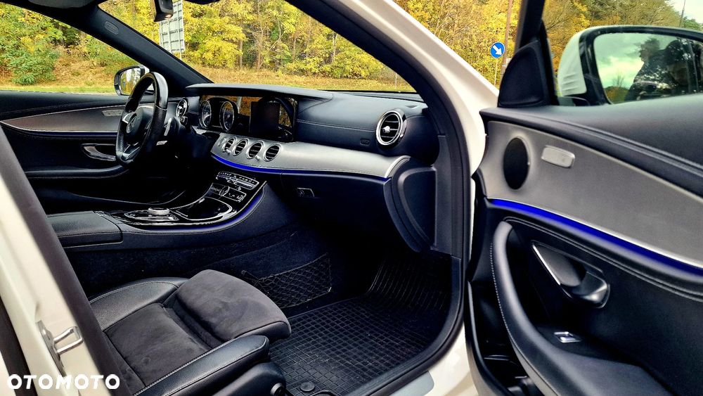 Mercedes-Benz Klasa E 220 d 9G-TRONIC - 12