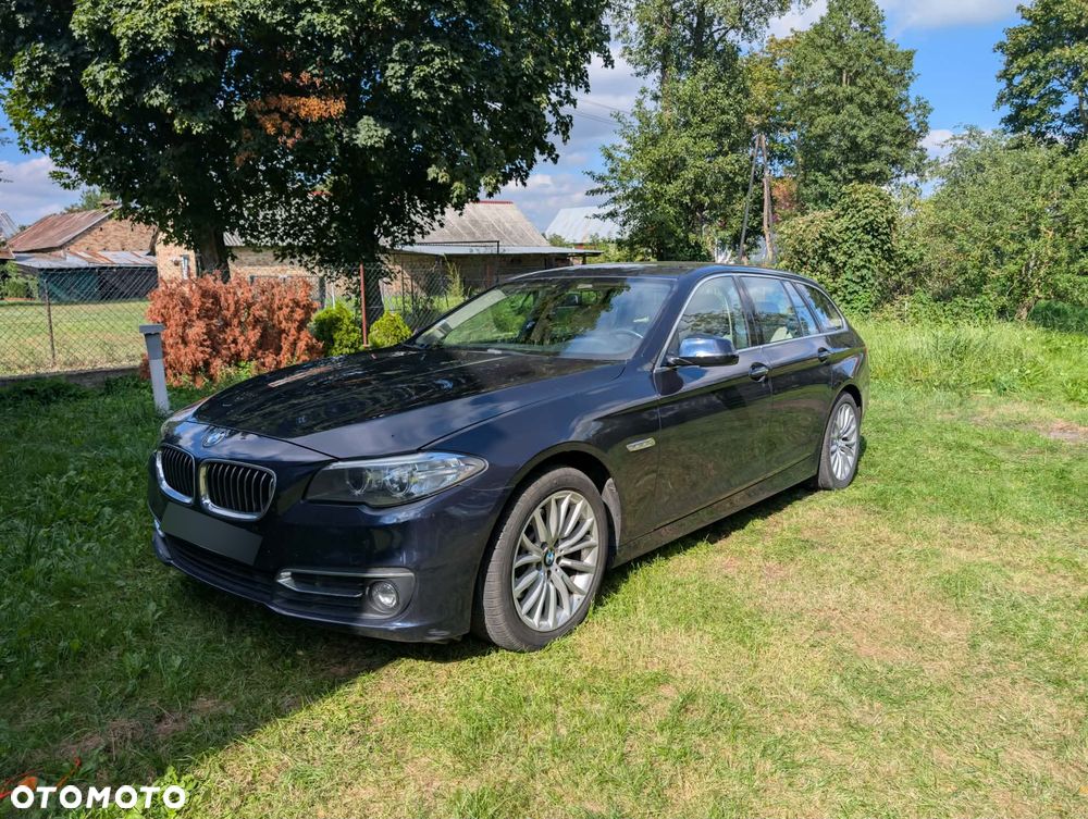 BMW Seria 5 520d xDrive Luxury Line - 1