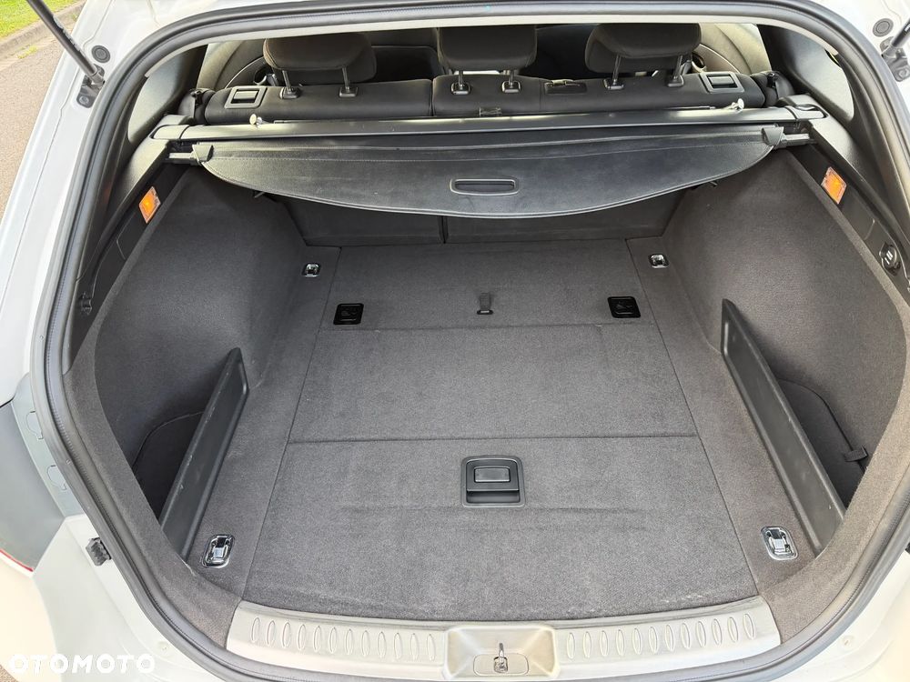 Hyundai i40 Kombi 1.6 Trend - 18