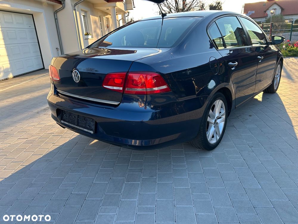 Volkswagen Passat 2.0 TDI DSG BlueMotion Technology Comfortline - 3