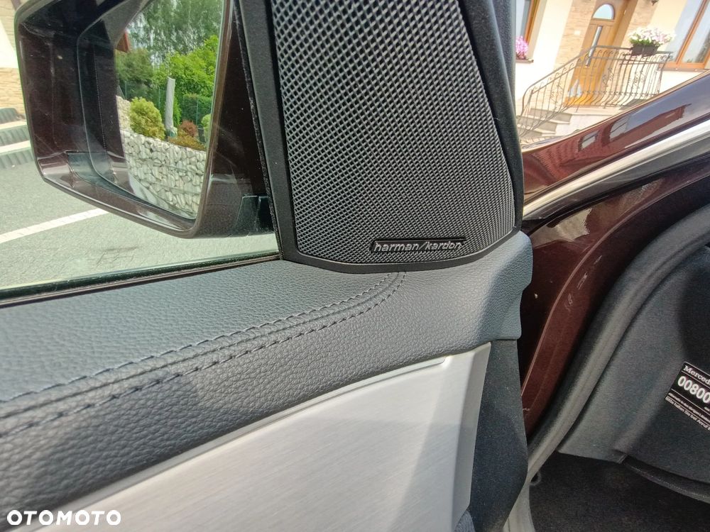 Mercedes-Benz Klasa E 300 CDI DPF BlueEFFICIENCY 7G-TRONIC Avantgarde - 27