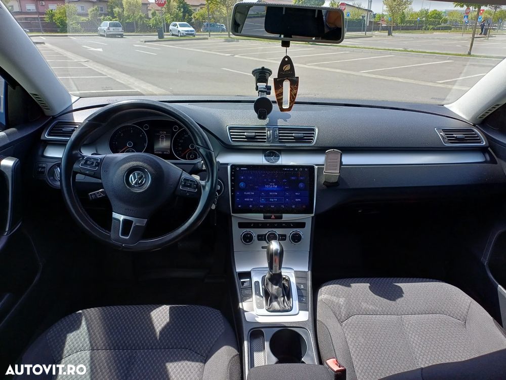 Volkswagen Passat 2.0 TDI Blue TDI DSG Comfortline - 11