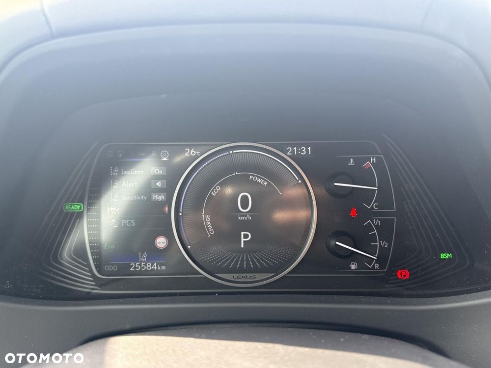 Lexus UX - 18