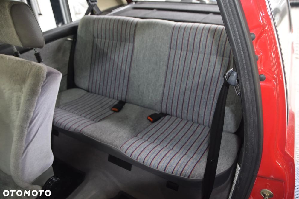 Volkswagen Golf 1.3 - 8