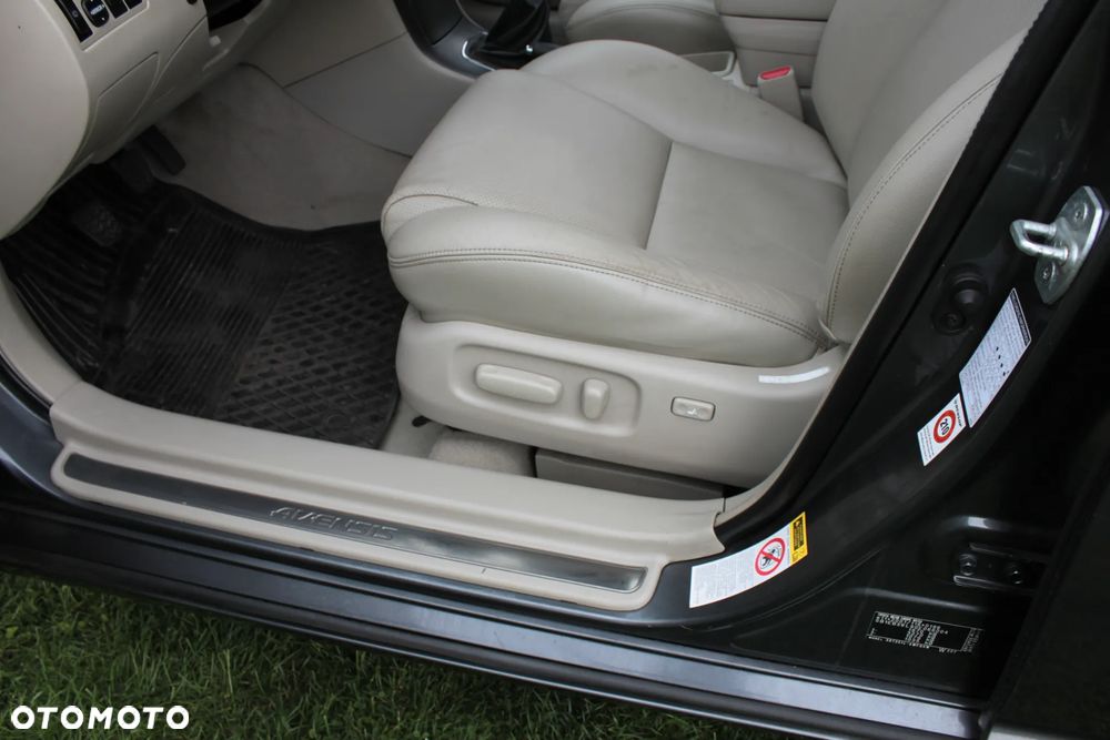 Toyota Avensis 2.2 D-CAT Executive - 36