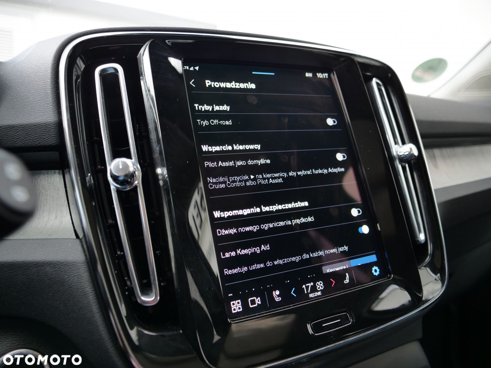 Volvo XC 40 - 30