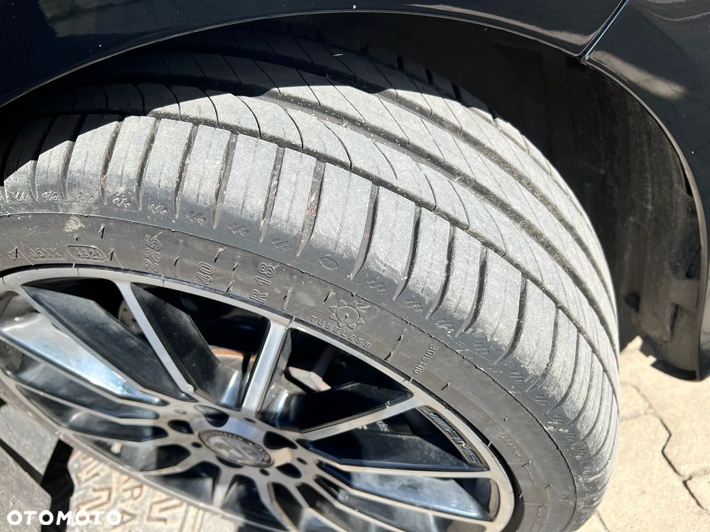 Mercedes-Benz CLA 220 d 7G-DCT AMG Line - 4