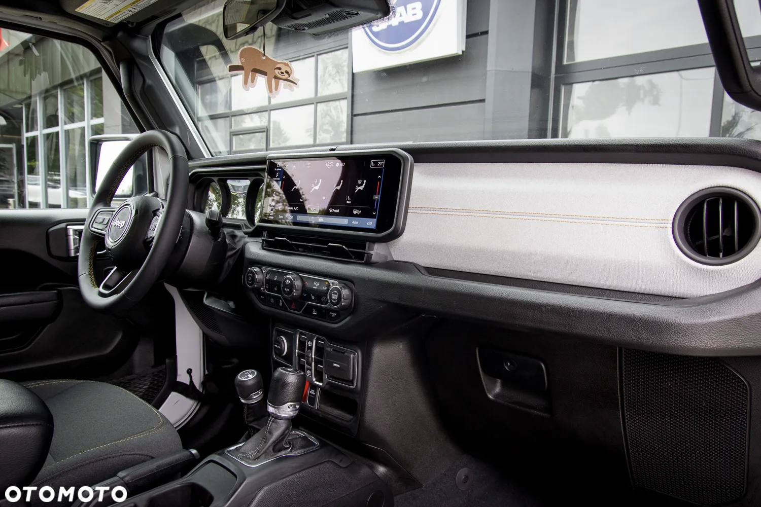 Jeep Wrangler - 9