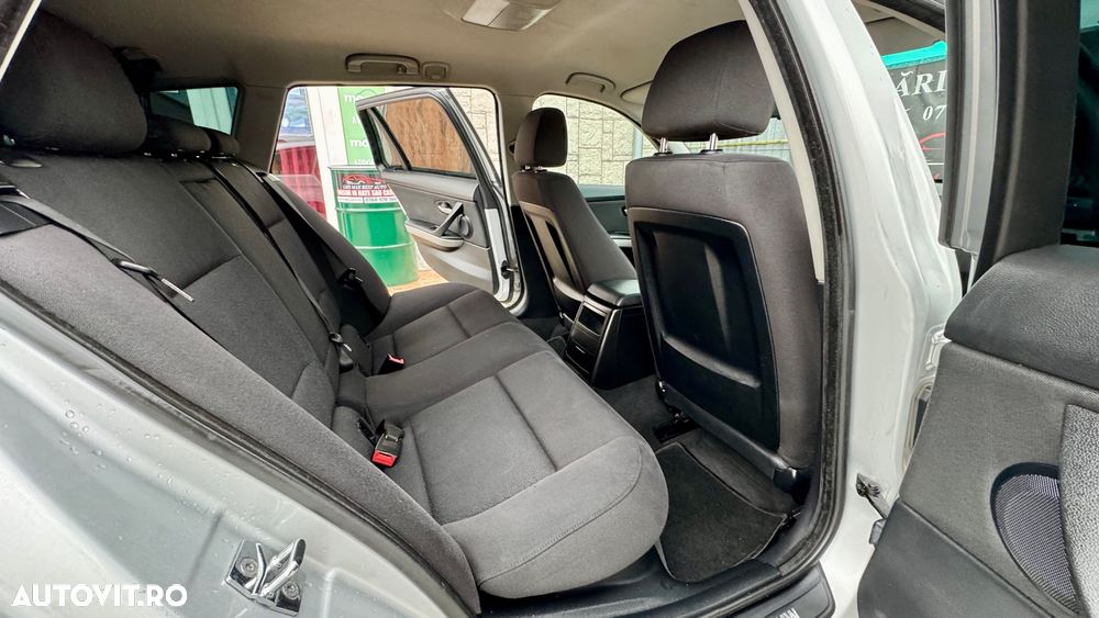 BMW Seria 3 320d - 10