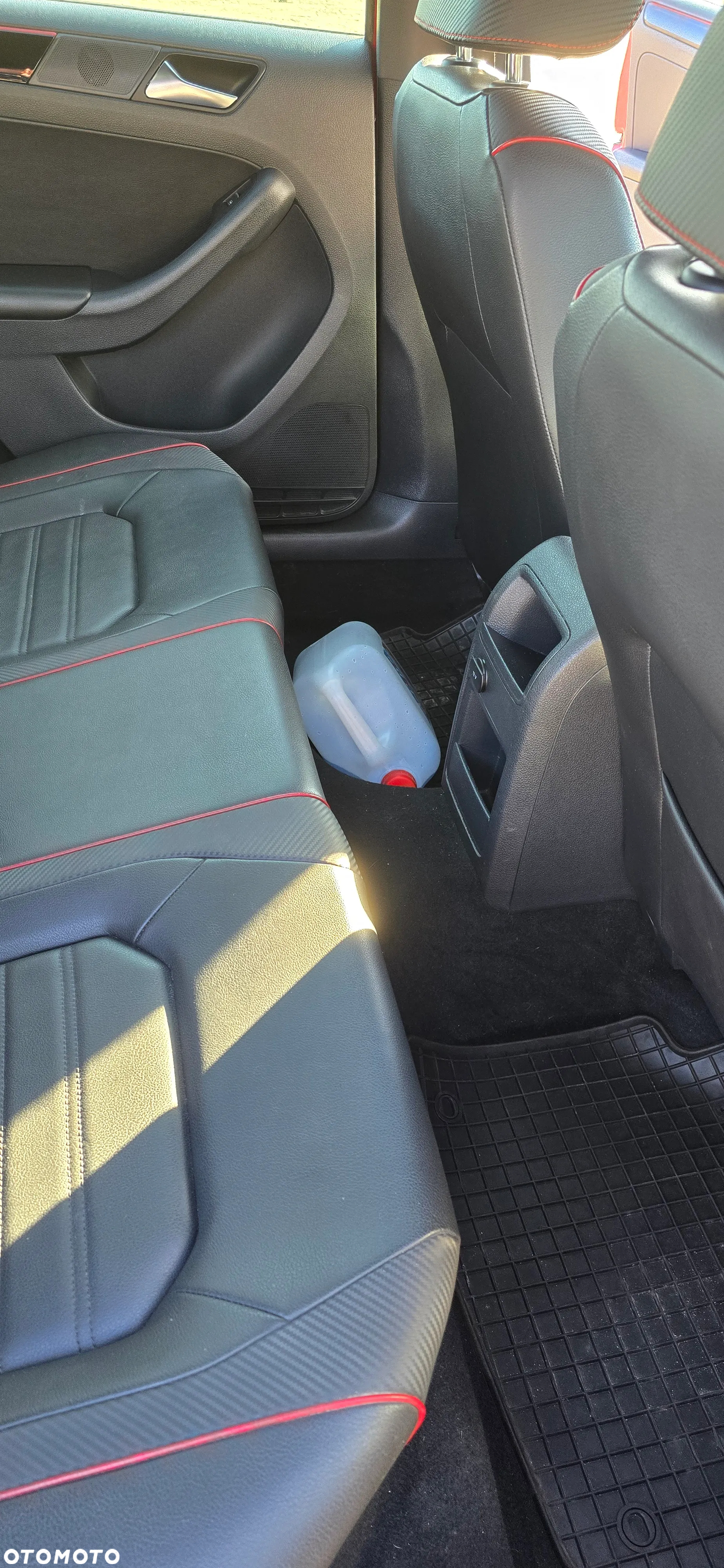 Volkswagen Jetta - 17