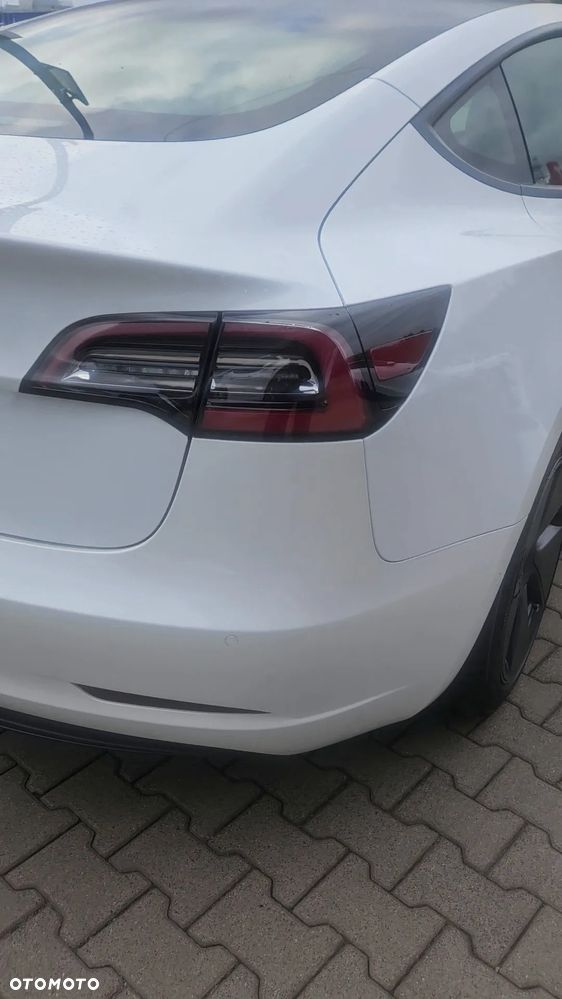 Tesla Model 3 Standard Range Plus - 2