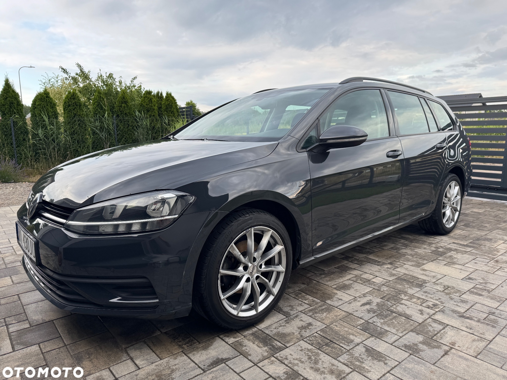 Volkswagen Golf - 3