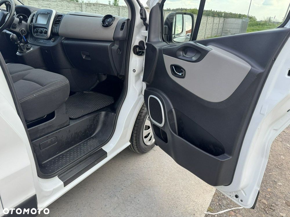 Renault Trafic - 10