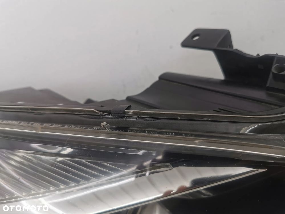 Lampa Opel Zafira C soczewka 13278772rh  030126320200 prawa przednia - 7