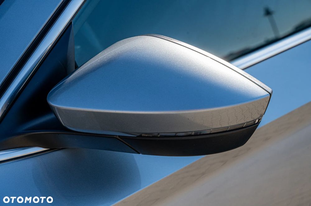 Skoda Superb 2.0 TDI DSG Premium Edition - 21