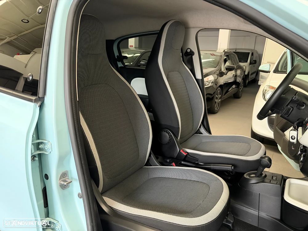 Renault Twingo ENERGY TCe 90 EDC LA PARISIENNE - 19