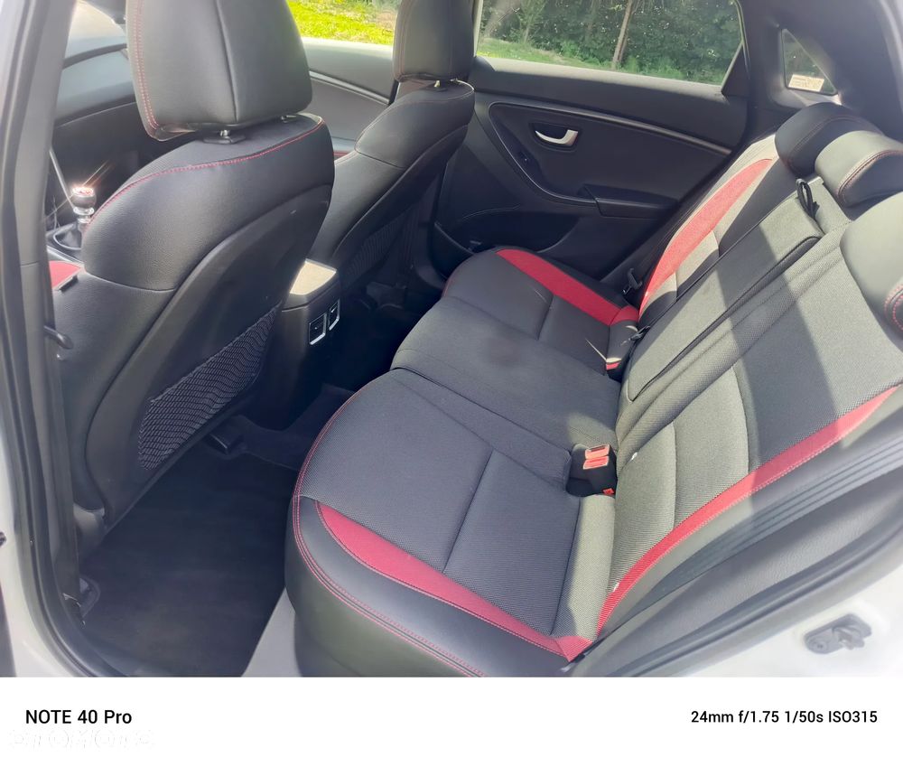 Hyundai i30 1.6 GDI Turbo Luxury - 11