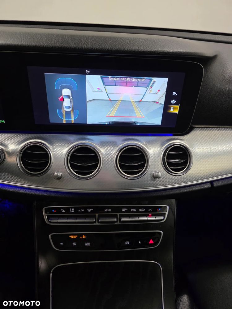 Mercedes-Benz Klasa E 220 d 9G-TRONIC AMG Line - 9