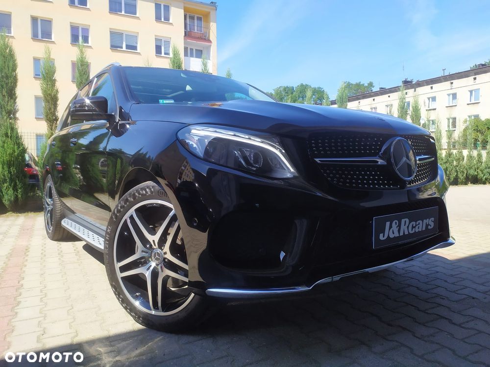 Mercedes-Benz GLE 350 d 4Matic 9G-TRONIC AMG Line - 2