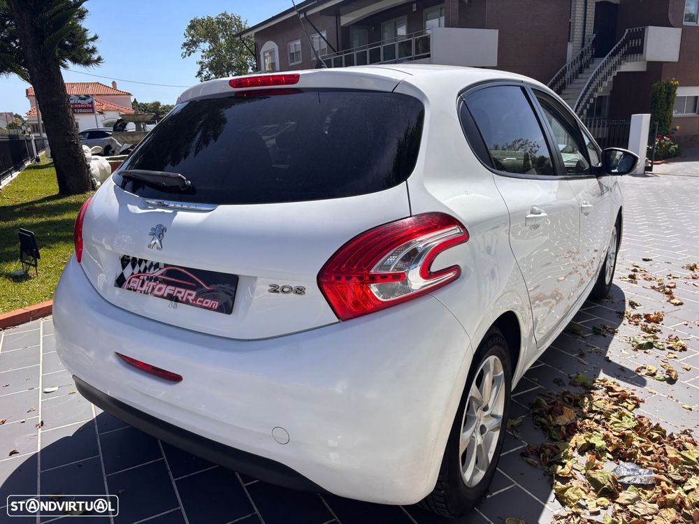 Peugeot 208 1.4 HDi Allure - 9