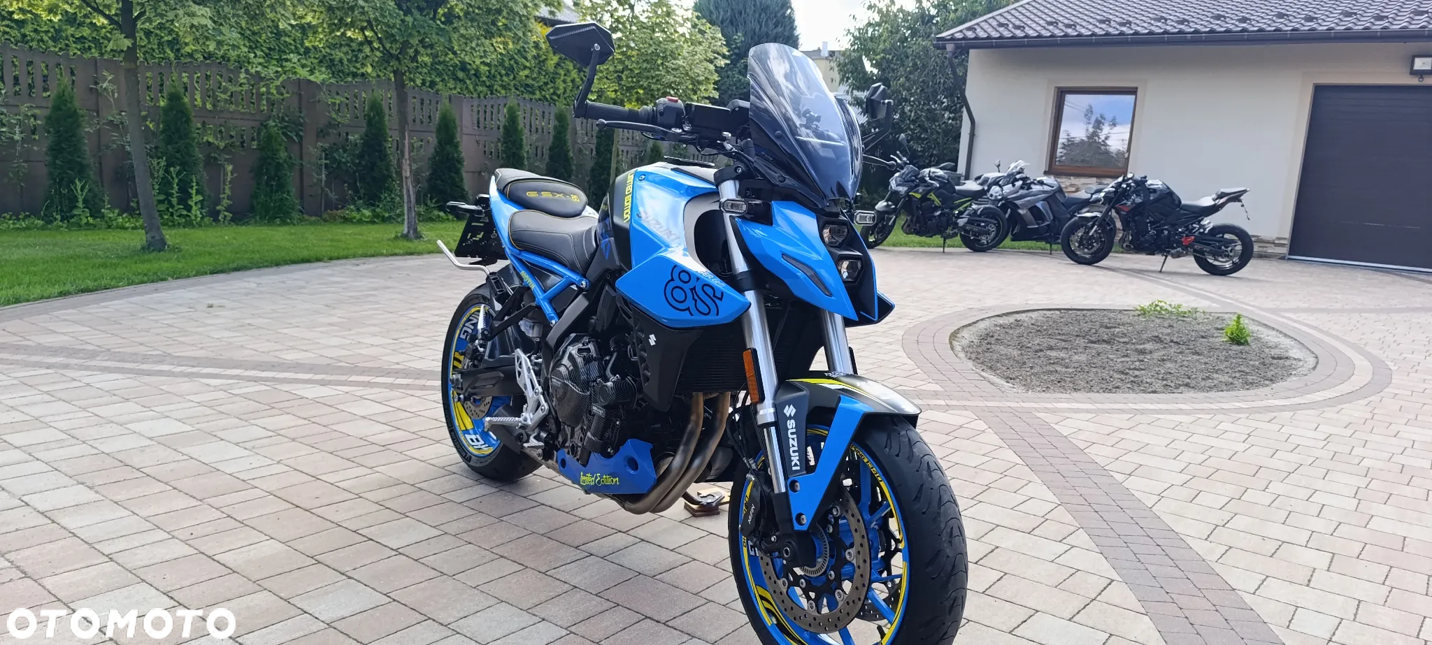 Suzuki GSX - 5