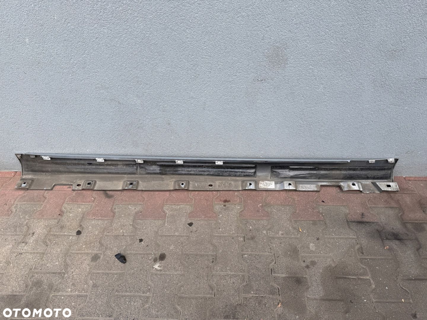 MERCEDES S 222 LISTWA PROGOWA LEWA 2226900240 - 2
