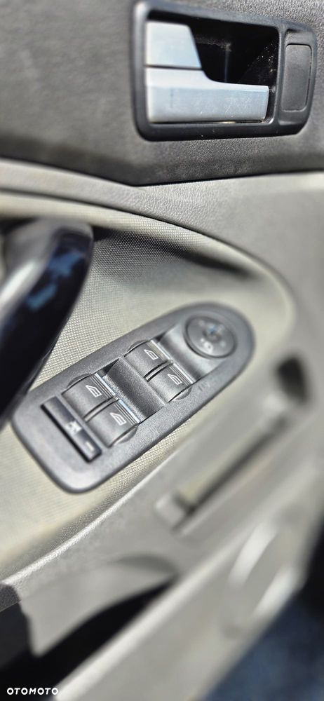 Ford Kuga 2.0 TDCi Titanium - 22