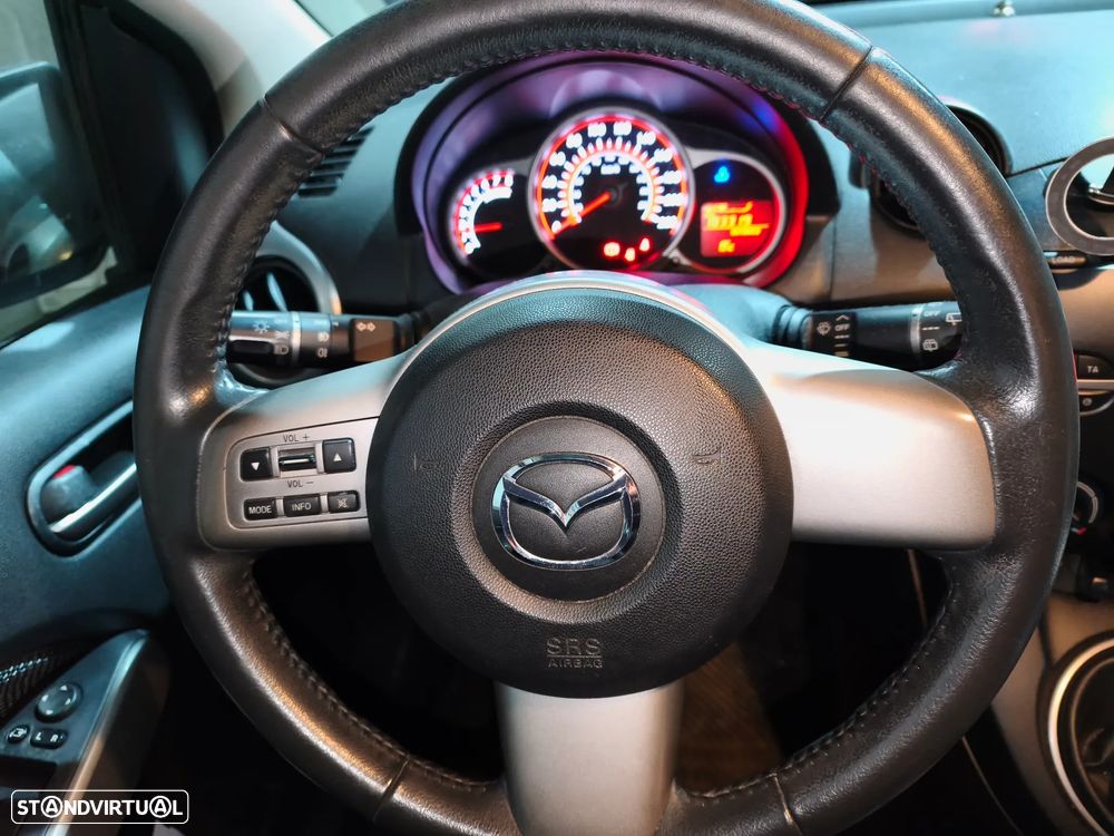 Mazda 2 1.3 MZR 90th Anniversary - 7