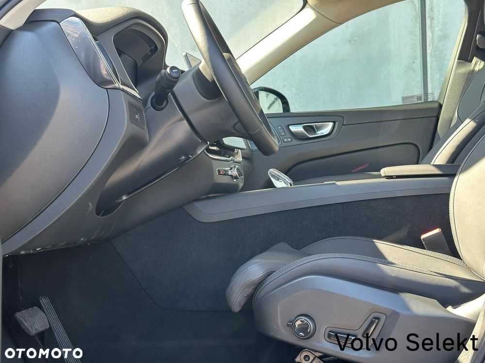 Volvo XC 60 - 25