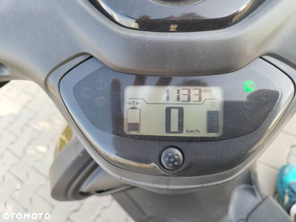 Yamaha Neos - 8