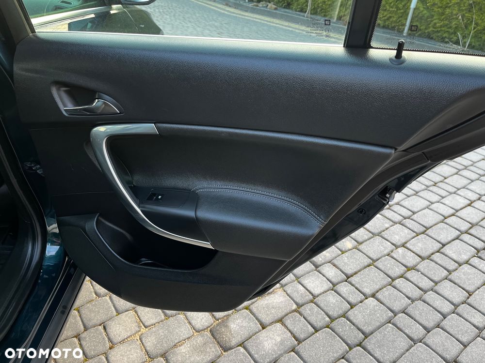 Opel Insignia - 18