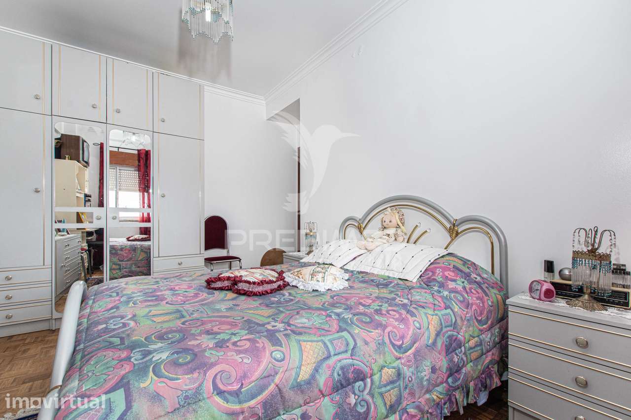 Apartamento T3 situado em Vialonga - Grande imagem: 3/16