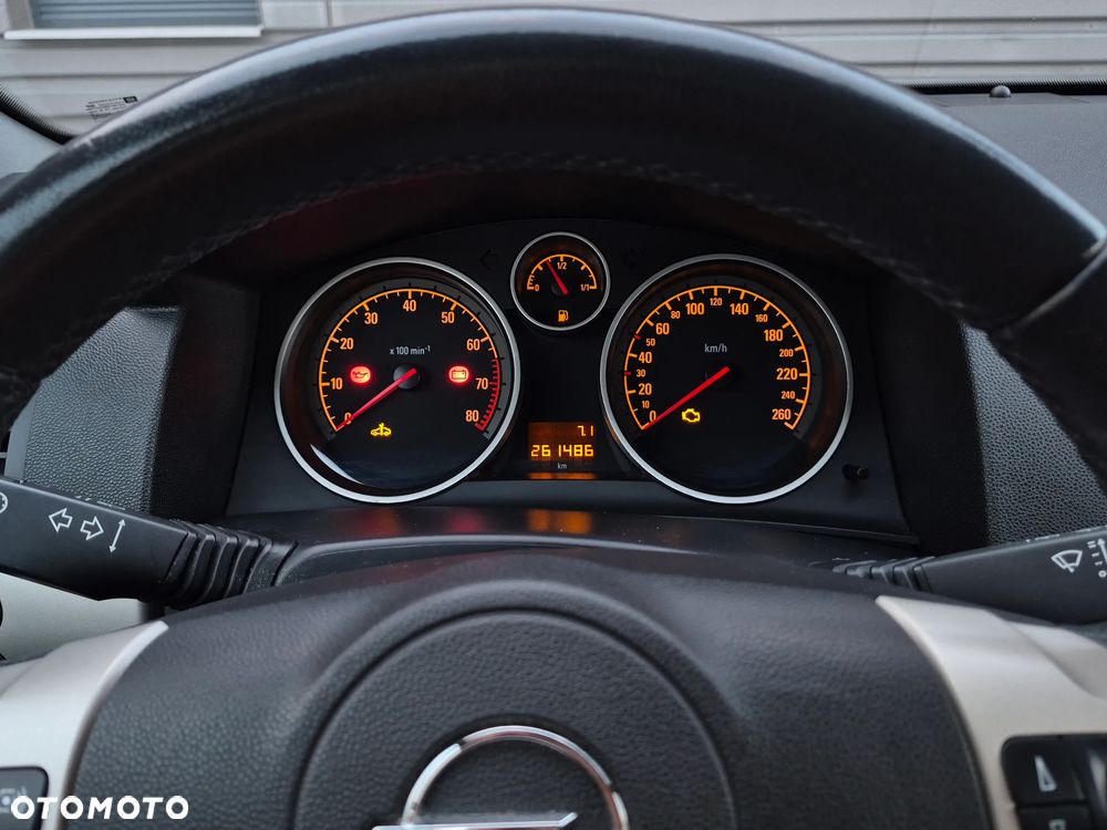 Opel Astra 1.6 Innovation - 18